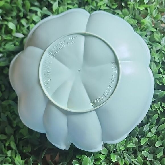 Vintage Mint Green Hofman Insustries Molded Plastic Salad Bowls - Picture 7 of 7